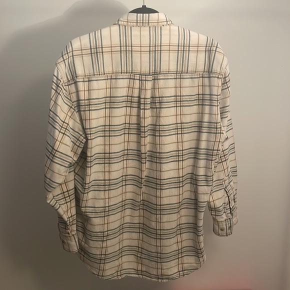 Button up shirt - Picture 2 of 3